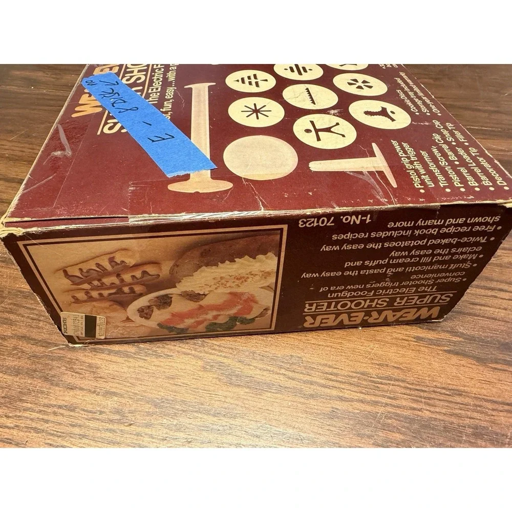 Wear-Ever Super‎ Shooter Electric Cookie Pastry Press Gun In Box #70123 8 Disk